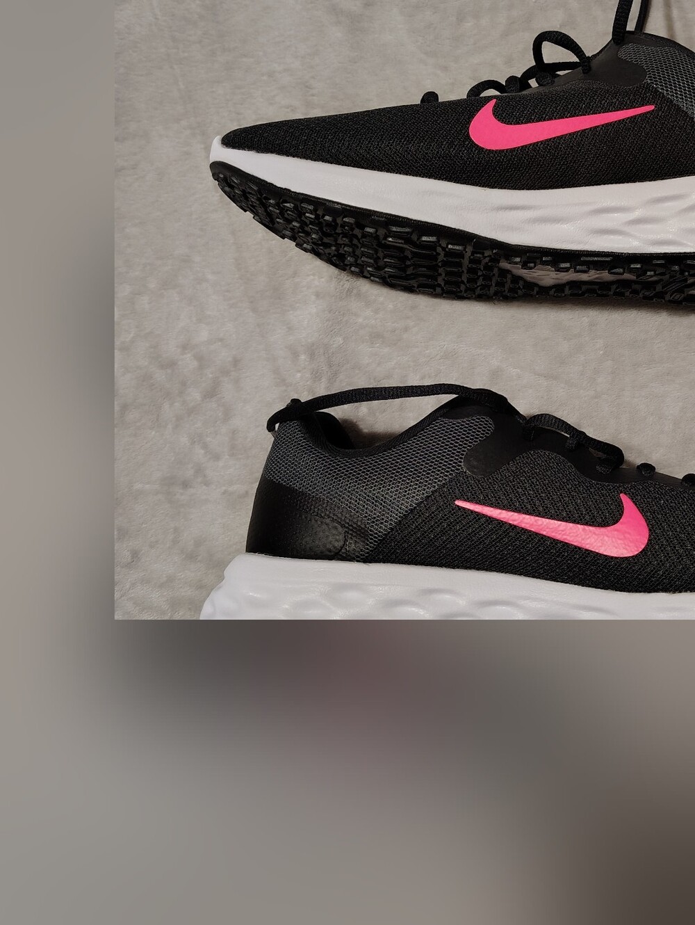 Nike Women's Revolution 6 Next Nature Running Shoe black/hyper pink Size 11 - Picture 4 of 6
